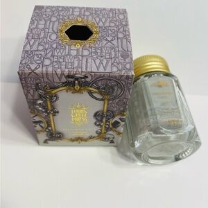 Ferris Wheel Press premium Ink Pressman Gray
28 ml.